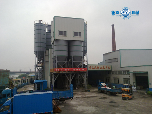 小型干粉砂漿成套設(shè)備都有哪些不同的特點